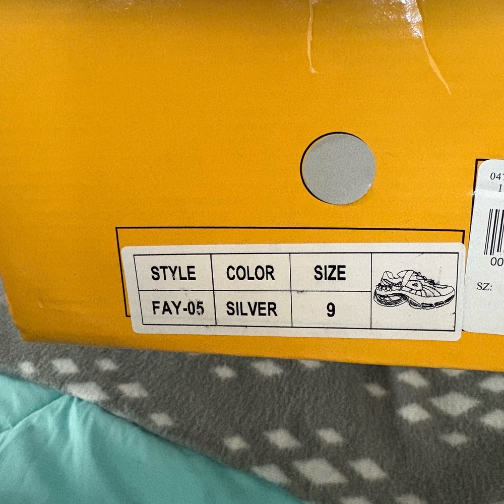Rainbow Women's Sneakers - Taxi Yellow and Black - Picture 8 of 8
